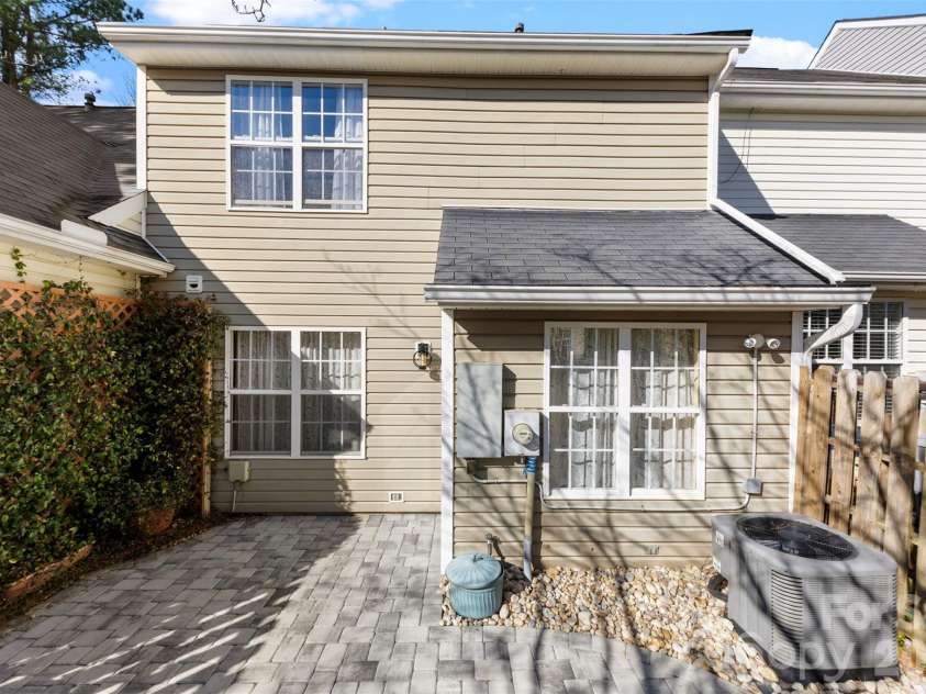 11532 Delores Ferguson Lane, Charlotte, NC 28277.  MLS# CAR4422595, YatesRealty ID 49643. 