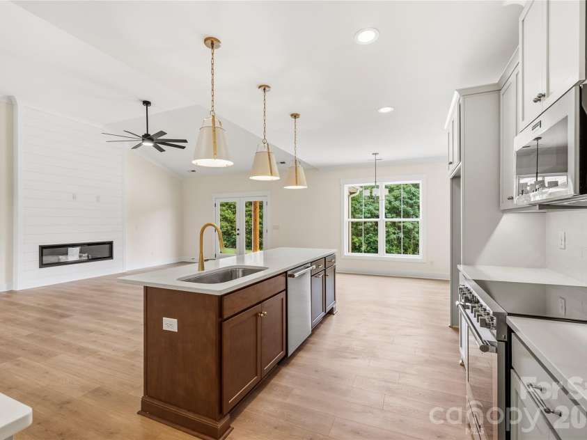 1905 Snyders store Road, Wingate, NC 28174.  MLS# CAR4422318, YatesRealty ID 49645. Kitchen