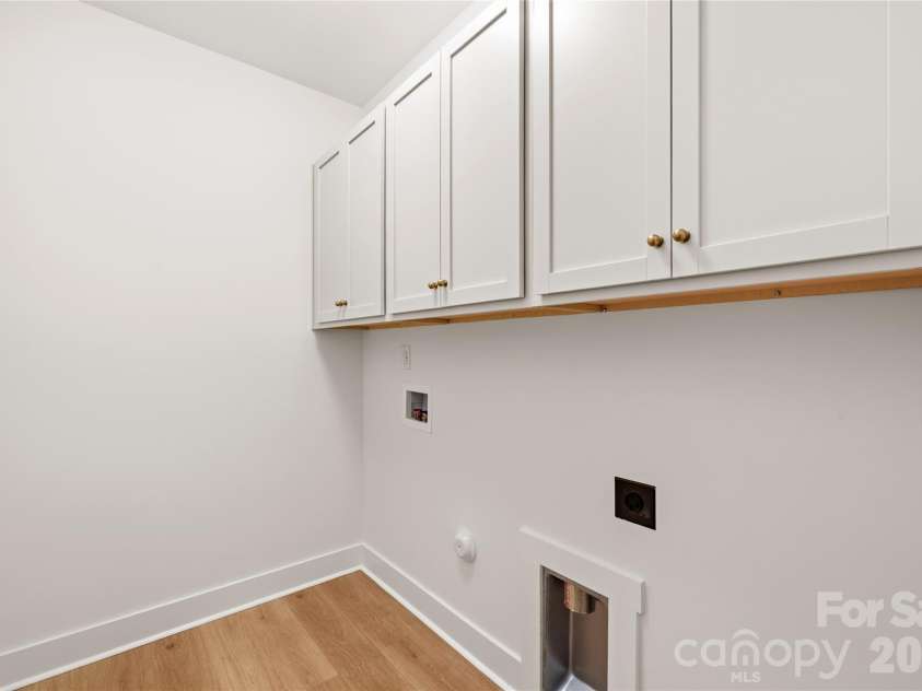 1905 Snyders store Road, Wingate, NC 28174.  MLS# CAR4422318, YatesRealty ID 49645. Laundry Room