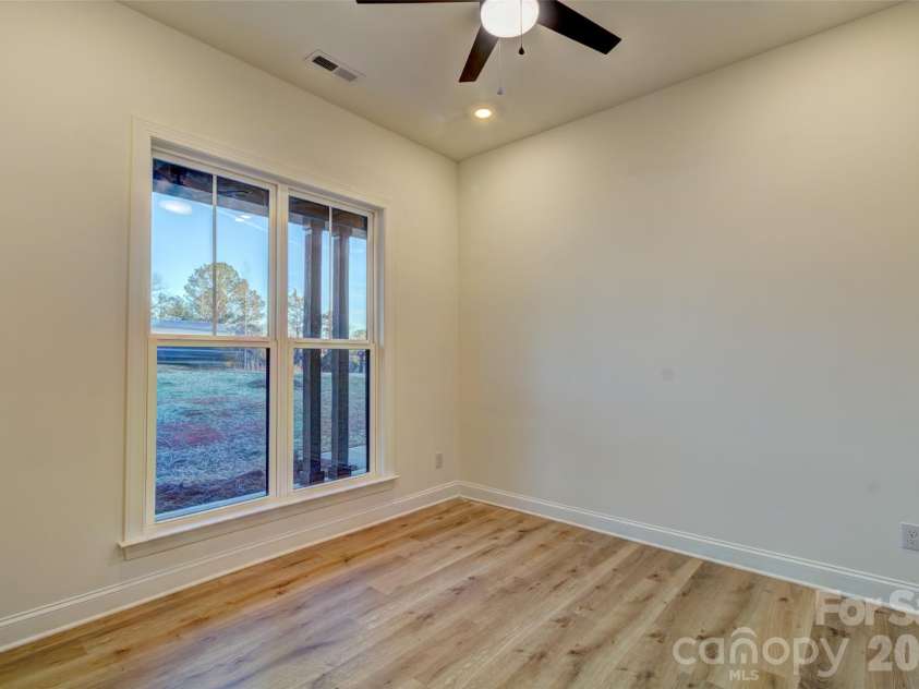 318 Harbor View Drive, Cherryville, NC 28021.  MLS# CAR4337982, YatesRealty ID 4965. 