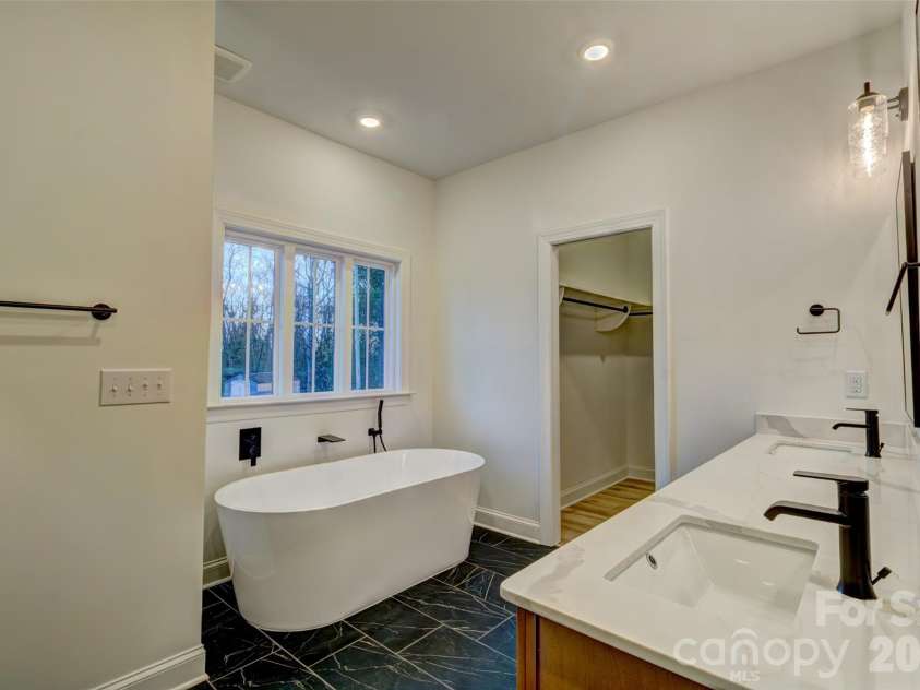 318 Harbor View Drive, Cherryville, NC 28021.  MLS# CAR4337982, YatesRealty ID 4965. 