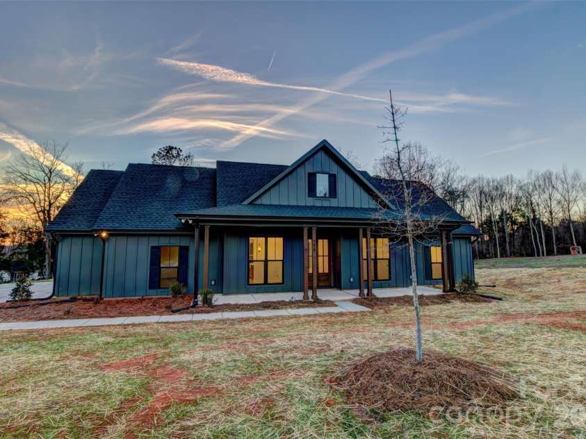 318 Harbor View Drive, Cherryville, NC 28021.  MLS# CAR4337982, YatesRealty ID 4965. 