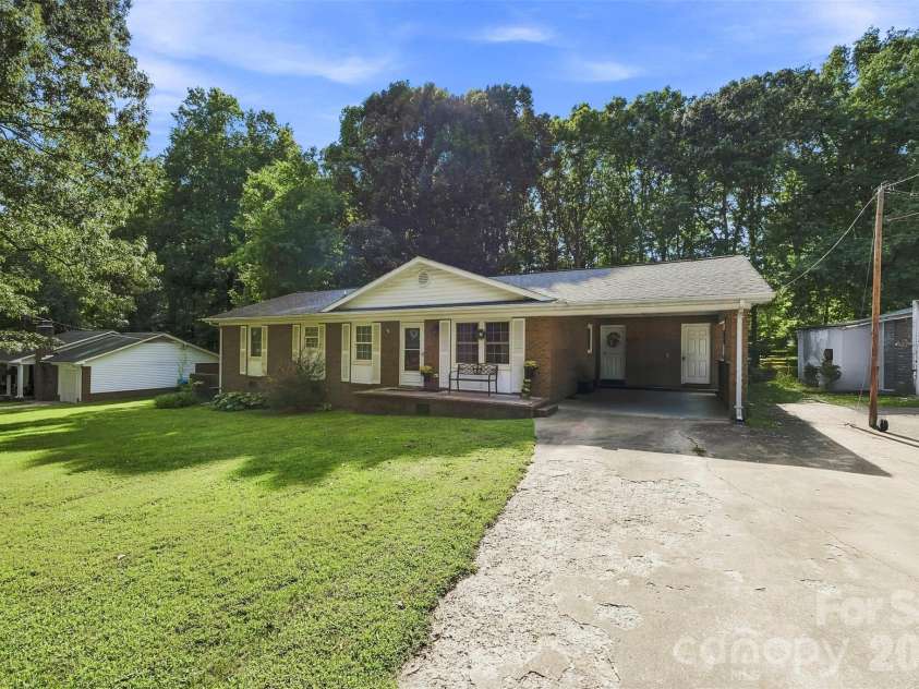 216 Ferris Avenue, Rockwell, NC 28138.  MLS# CAR4422895, YatesRealty ID 49651. 