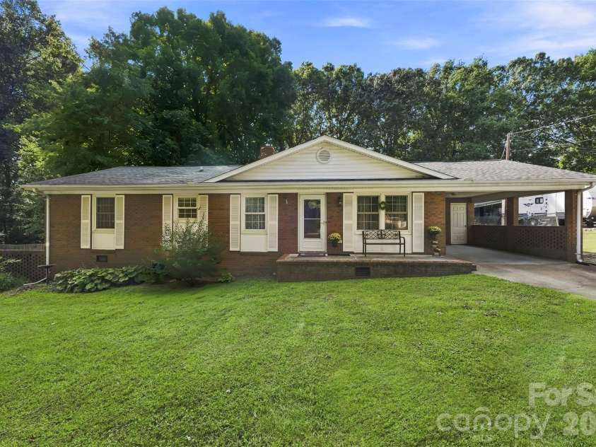 216 Ferris Avenue, Rockwell, NC 28138.  MLS# CAR4422895, YatesRealty ID 49651. 