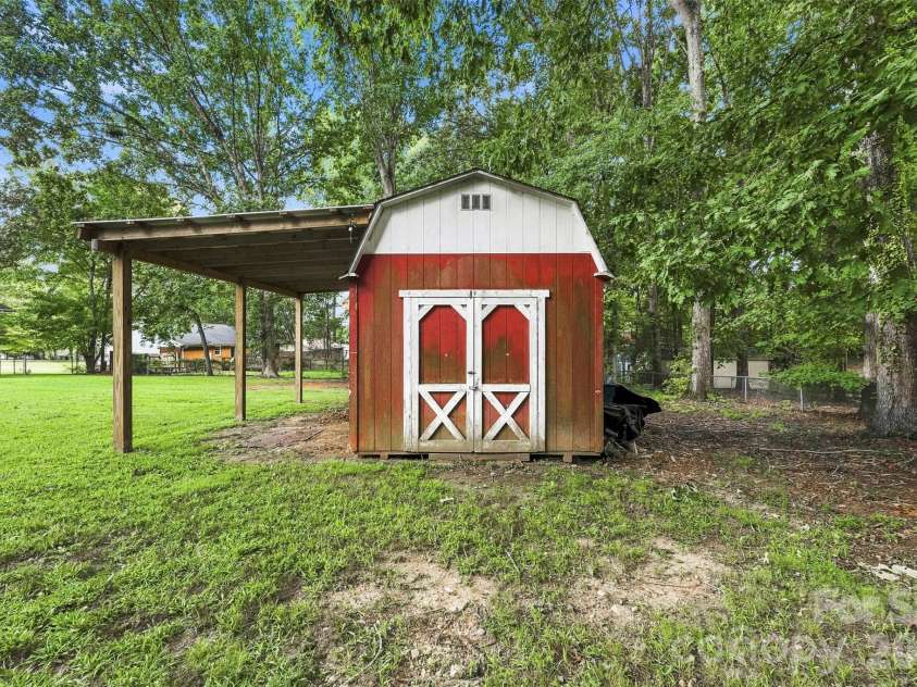216 Ferris Avenue, Rockwell, NC 28138.  MLS# CAR4422895, YatesRealty ID 49651. 