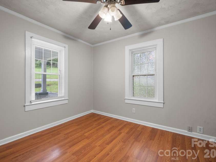 1124 Bradford Mountain Road, Lenoir, NC 28645.  MLS# CAR4421191, YatesRealty ID 49653. Bedroom