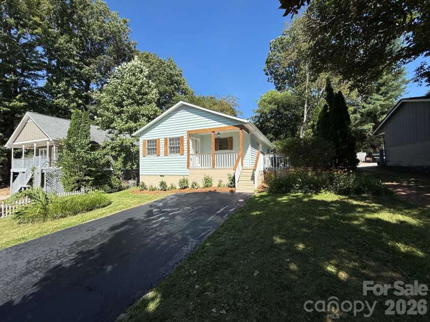 153 Locust Court, Arden, NC 28704.  MLS# CAR4422707, YatesRealty ID 49662. 