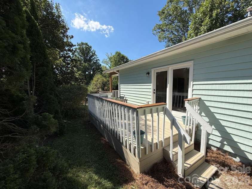 153 Locust Court, Arden, NC 28704.  MLS# CAR4422707, YatesRealty ID 49662. 