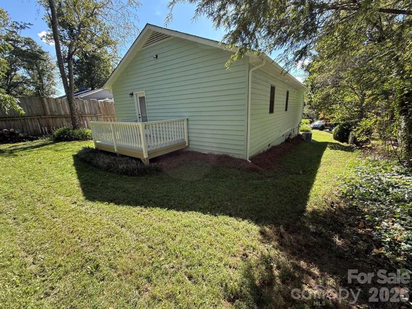 153 Locust Court, Arden, NC 28704.  MLS# CAR4422707, YatesRealty ID 49662. 