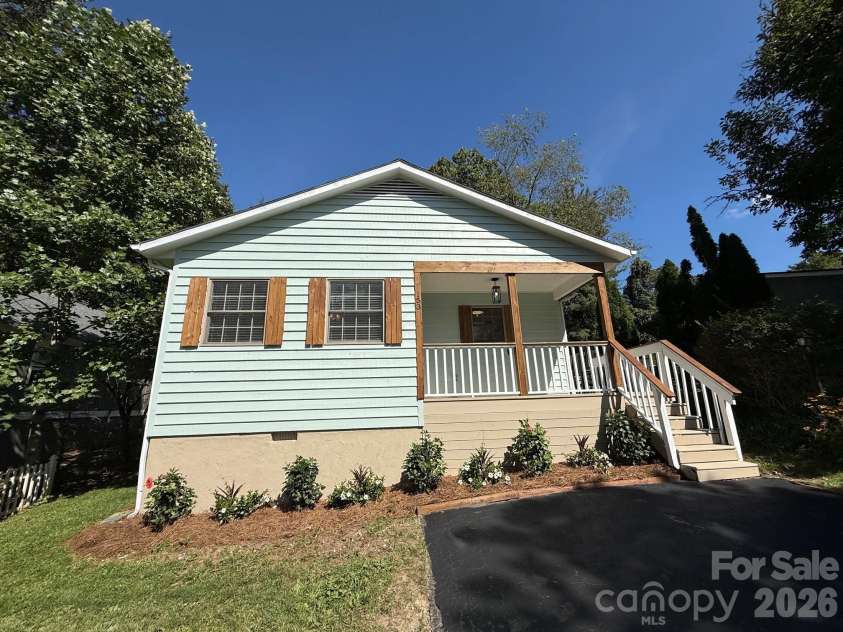 153 Locust Court, Arden, NC 28704.  MLS# CAR4422707, YatesRealty ID 49662. 