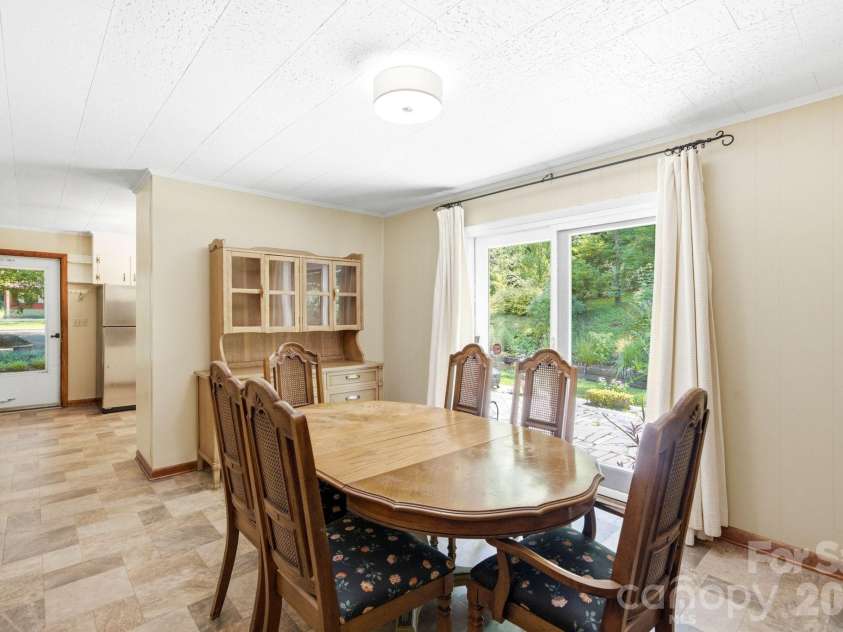 129 Old River Road, Marion, NC 28752.  MLS# CAR4401957, YatesRealty ID 49664. 