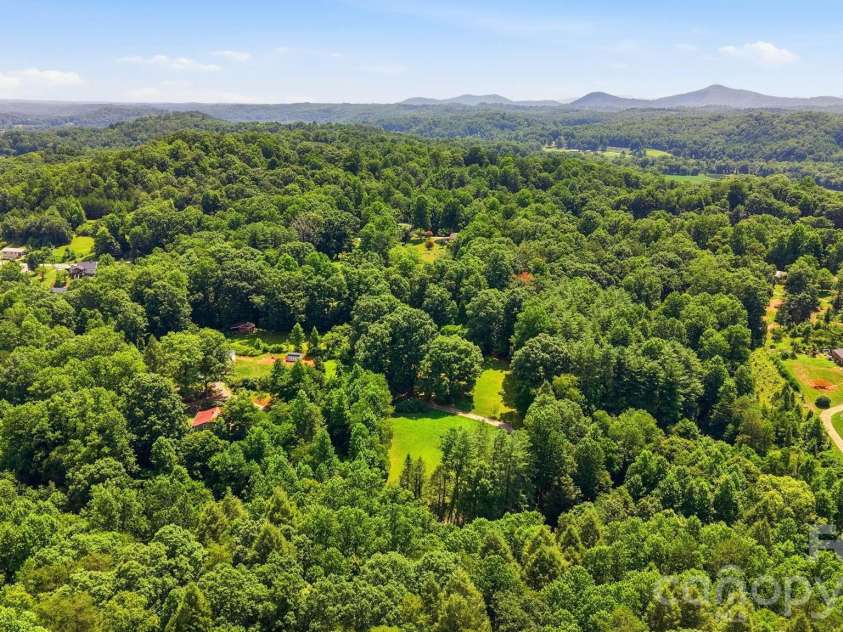 129 Old River Road, Marion, NC 28752.  MLS# CAR4401957, YatesRealty ID 49664. 