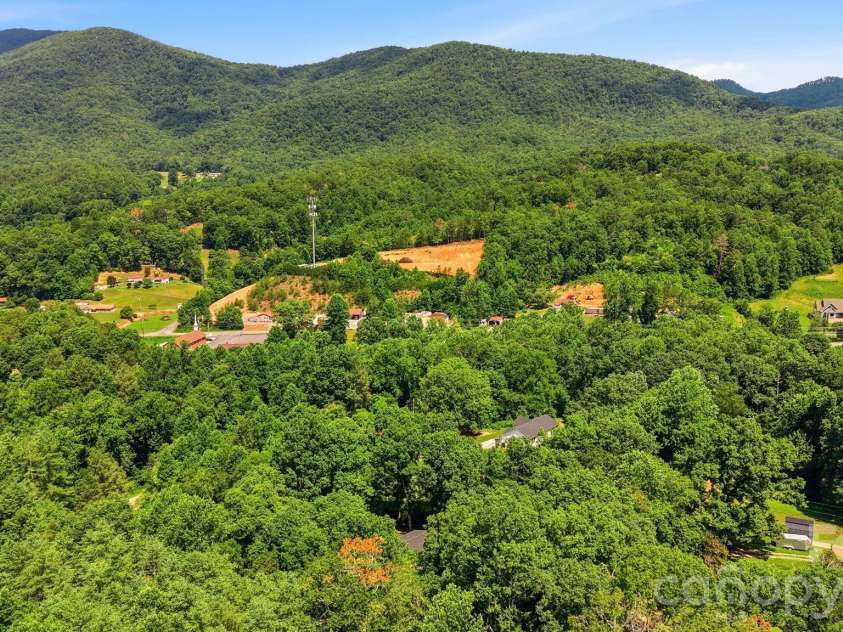 129 Old River Road, Marion, NC 28752.  MLS# CAR4401957, YatesRealty ID 49664. 