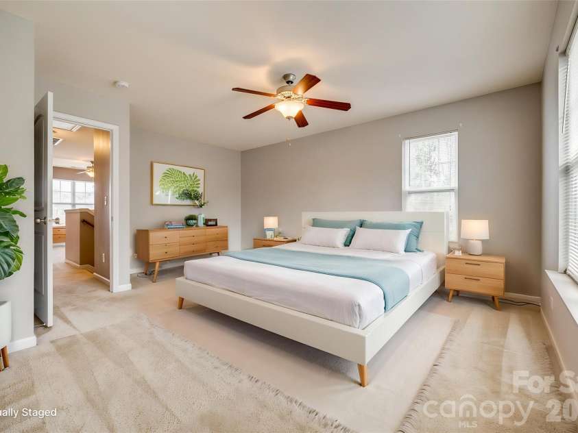 13815 Singleleaf Lane, Charlotte, NC 28278.  MLS# CAR4423018, YatesRealty ID 49668. 