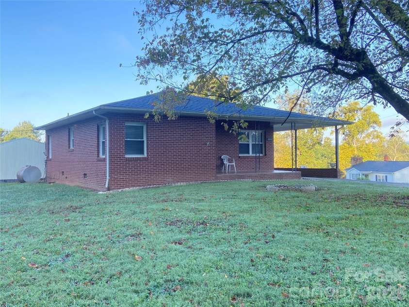 2991 Perkins Avenue, Morganton, NC 28655.  MLS# CAR4421223, YatesRealty ID 49669. 