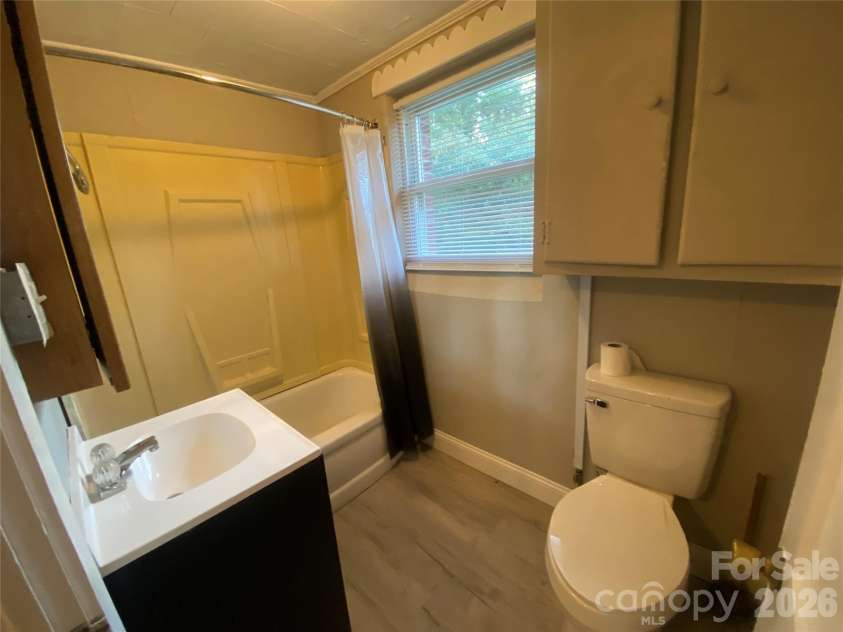 2991 Perkins Avenue, Morganton, NC 28655.  MLS# CAR4421223, YatesRealty ID 49669. 