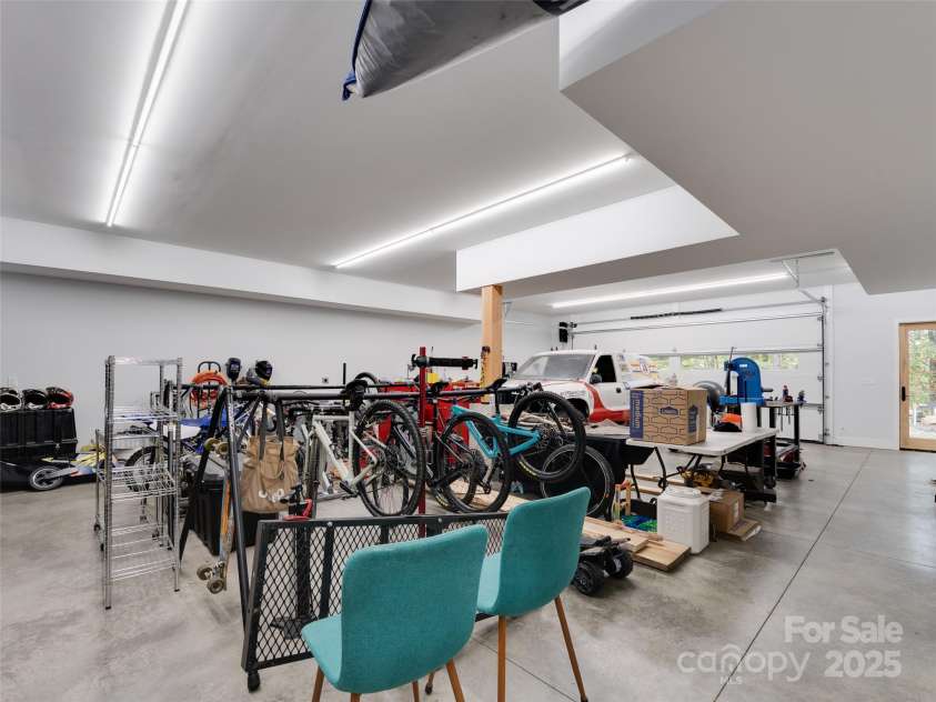 584 Springbrook Lane, Brevard, NC 28712.  MLS# CAR4308876, YatesRealty ID 4967. 