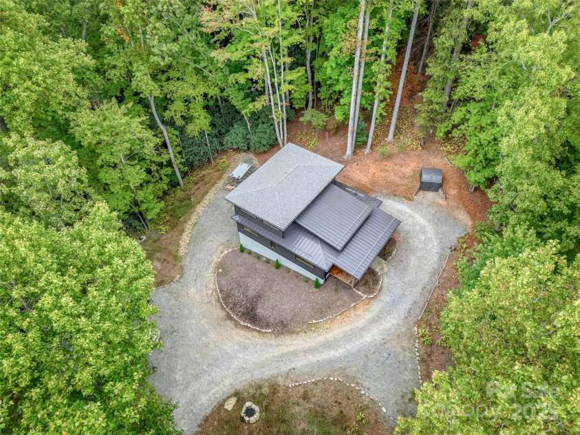 584 Springbrook Lane, Brevard, NC 28712.  MLS# CAR4308876, YatesRealty ID 4967. 