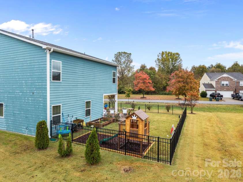 1301 Troon Drive, Salisbury, NC 28144.  MLS# CAR4423055, YatesRealty ID 49670. 