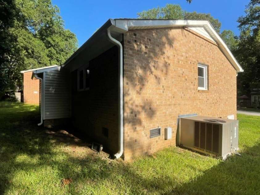 133 Hickory Lane, York, SC 29745.  MLS# CAR4423004, YatesRealty ID 49671. 