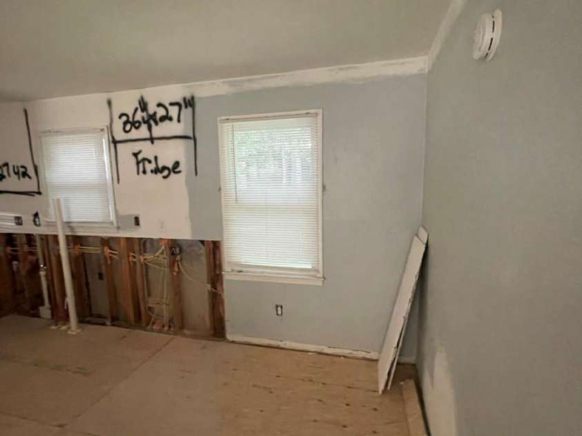 133 Hickory Lane, York, SC 29745.  MLS# CAR4423004, YatesRealty ID 49671. 