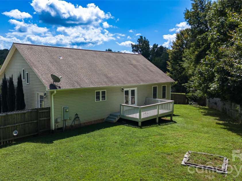 1878 US 70 Highway, Morganton, NC 28655.  MLS# CAR4417830, YatesRealty ID 49677. 
