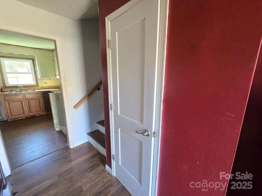 1708 Caromar Place, Concord, NC 28027.  MLS# CAR4324969, YatesRealty ID 49678. Entry