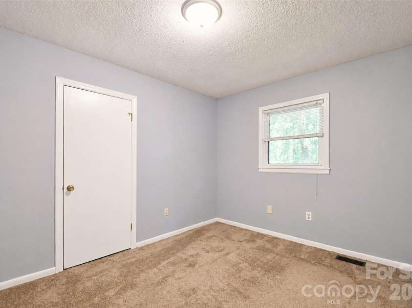2281 Munsen Road, Concord, NC 28025.  MLS# CAR4422449, YatesRealty ID 49679. Bed Room 3
