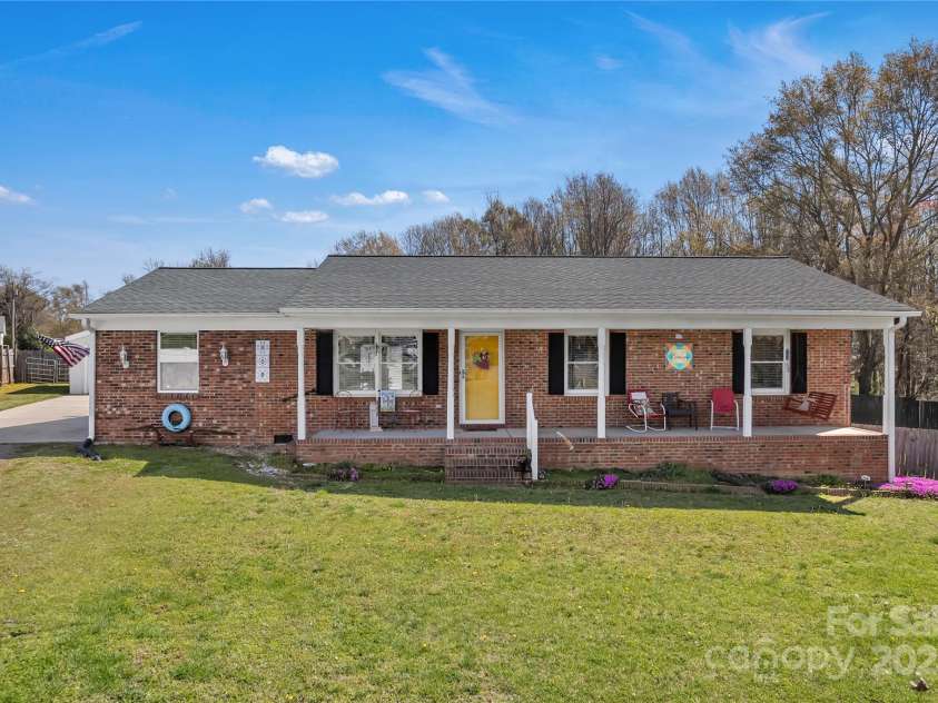 109 Connor Court, Kings Mountain, NC 28086.  MLS# CAR4242812, YatesRealty ID 4968. 