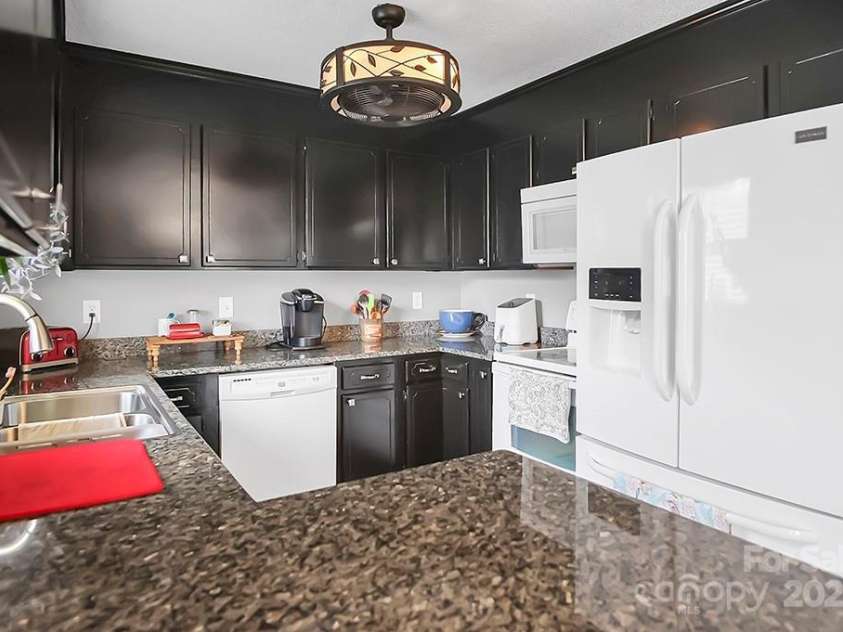 109 Connor Court, Kings Mountain, NC 28086.  MLS# CAR4242812, YatesRealty ID 4968. 