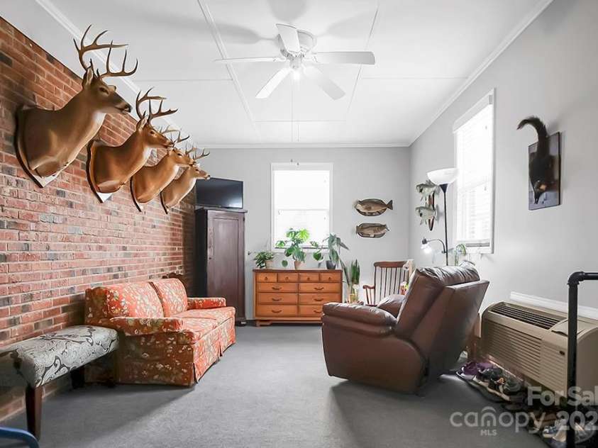 109 Connor Court, Kings Mountain, NC 28086.  MLS# CAR4242812, YatesRealty ID 4968. 