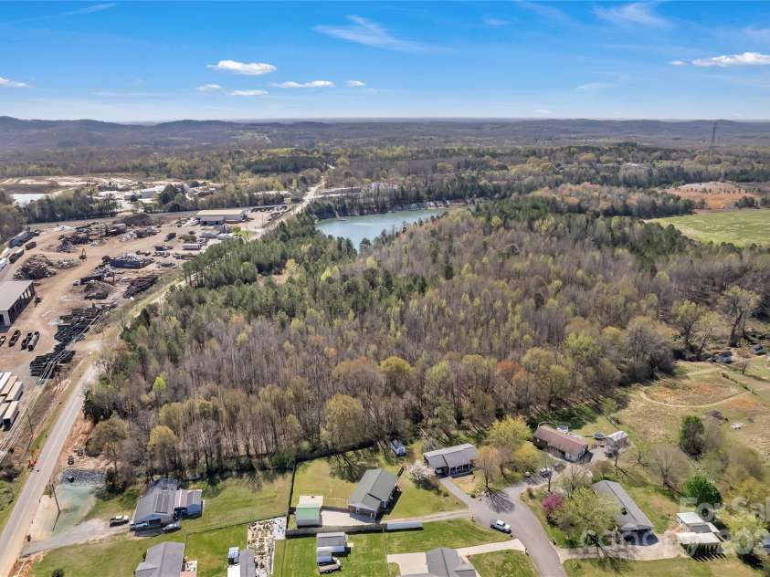 109 Connor Court, Kings Mountain, NC 28086.  MLS# CAR4242812, YatesRealty ID 4968. 