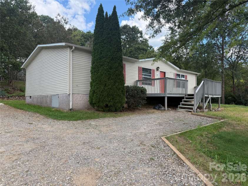 79 Jordan Road, Swannanoa, NC 28778.  MLS# CAR4423011, YatesRealty ID 49682. 