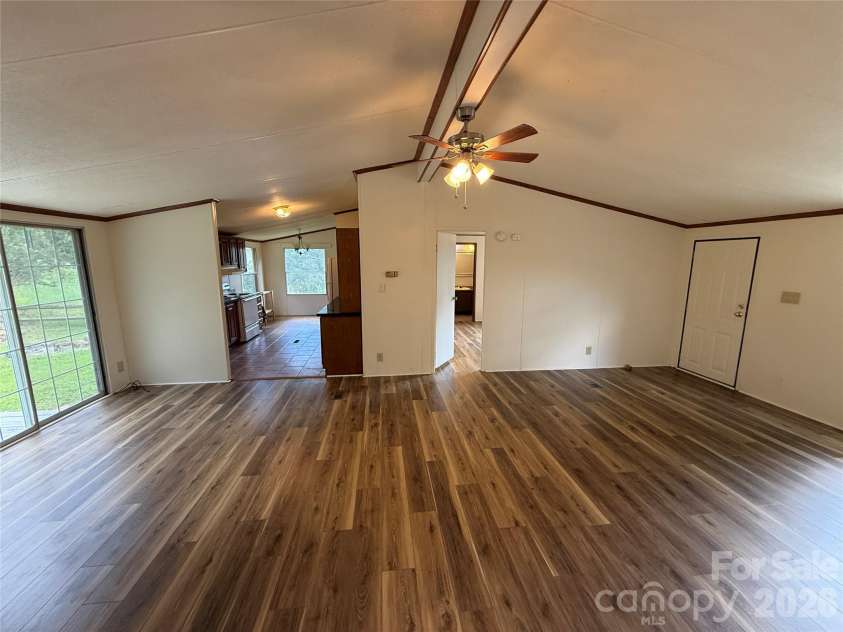 79 Jordan Road, Swannanoa, NC 28778.  MLS# CAR4423011, YatesRealty ID 49682. 
