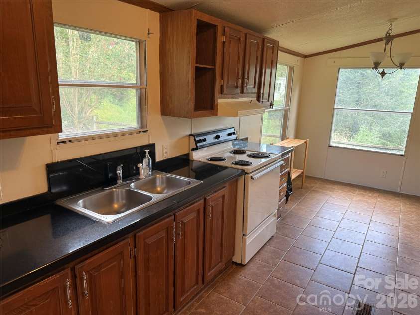 79 Jordan Road, Swannanoa, NC 28778.  MLS# CAR4423011, YatesRealty ID 49682. 