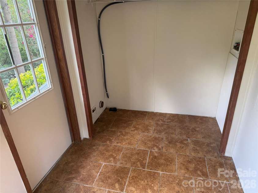79 Jordan Road, Swannanoa, NC 28778.  MLS# CAR4423011, YatesRealty ID 49682. 