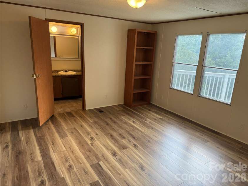 79 Jordan Road, Swannanoa, NC 28778.  MLS# CAR4423011, YatesRealty ID 49682. 