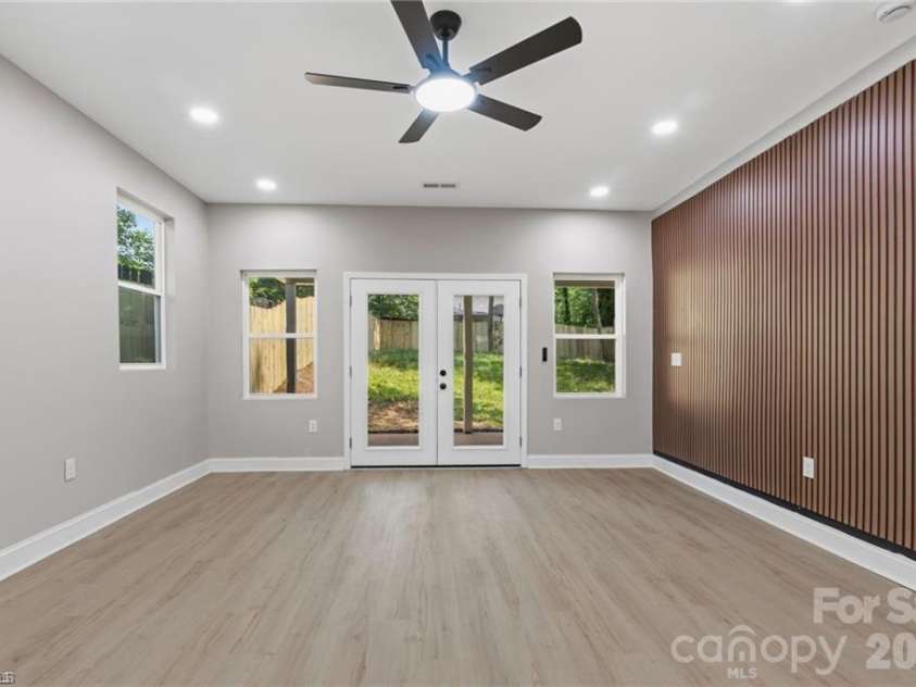 1509 22nd Street, Winston Salem, NC 27105.  MLS# CAR4407382, YatesRealty ID 49684. 