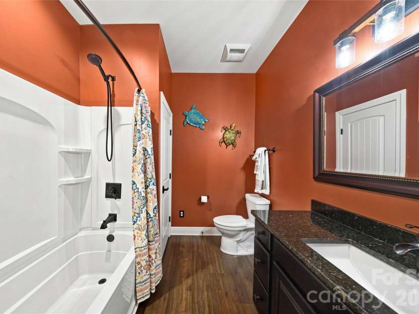 99 Distant View Drive, Asheville, NC 28803.  MLS# CAR4421771, YatesRealty ID 49685. Lower Level Full Bathroom