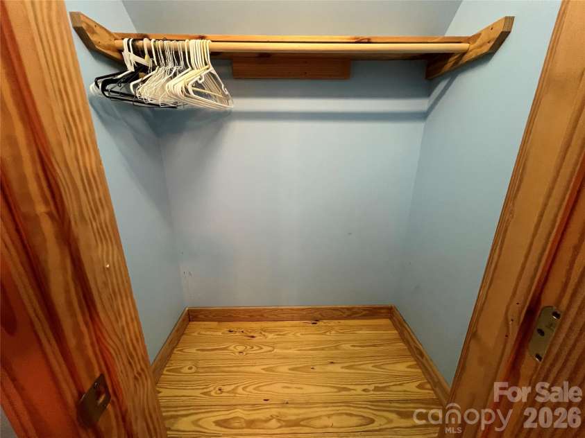651 Dills Road, Rutherfordton, NC 28139.  MLS# CAR4397344, YatesRealty ID 49689. Upstairs second walk in closet