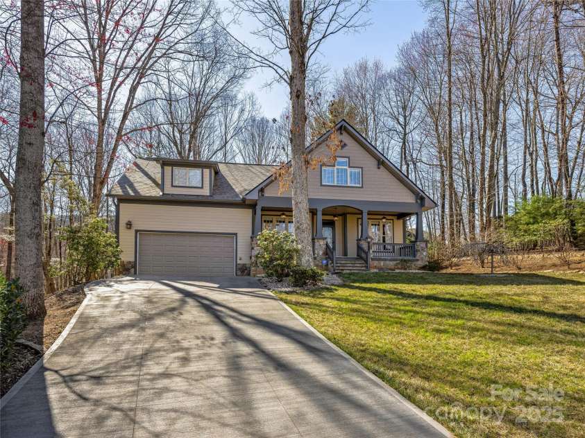 8 Grey Goose Court, Biltmore Lake, NC 28715.  MLS# CAR4242995, YatesRealty ID 4969. 