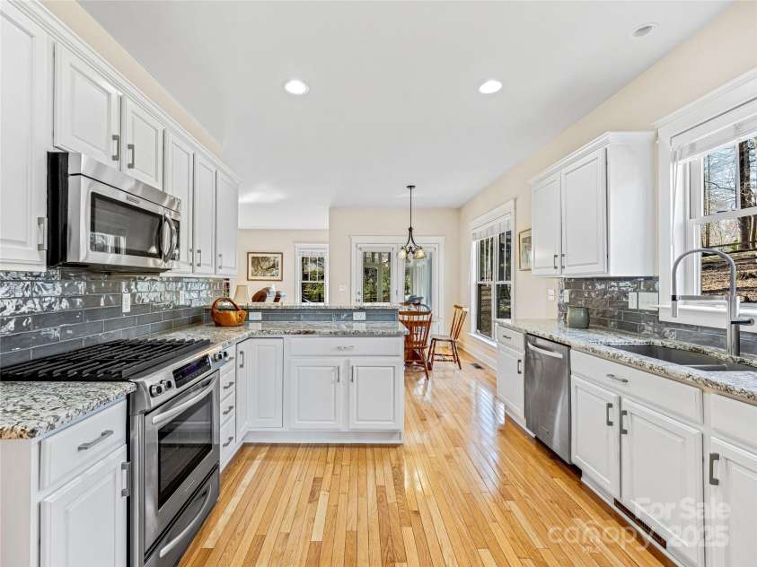 8 Grey Goose Court, Biltmore Lake, NC 28715.  MLS# CAR4242995, YatesRealty ID 4969. 