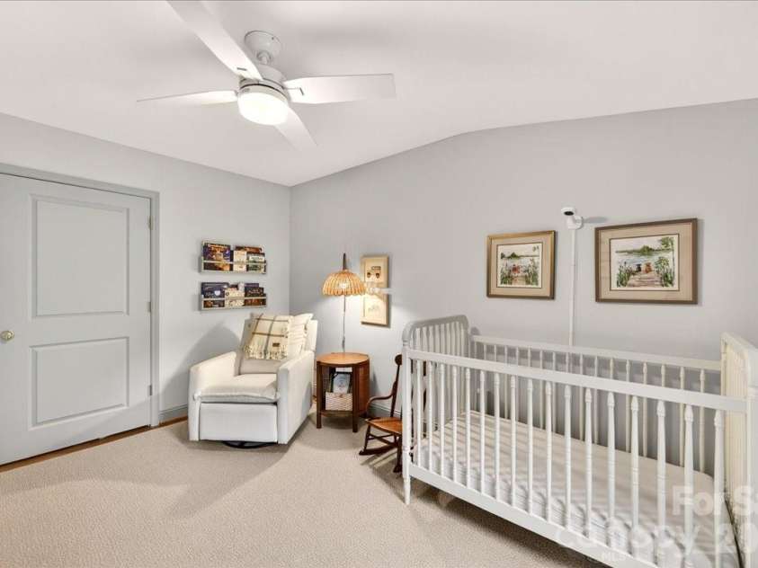 2121 Charlotte Drive, Charlotte, NC 28203.  MLS# CAR4422777, YatesRealty ID 49692. 