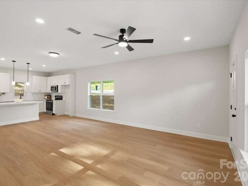 103 High Avenue, Concord, NC 28025.  MLS# CAR4423045, YatesRealty ID 49698. 