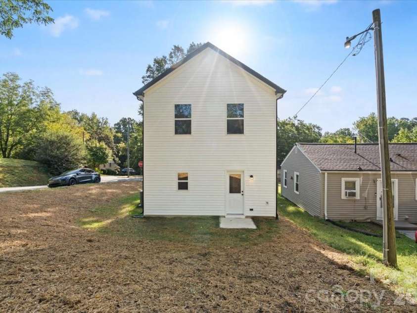 103 High Avenue, Concord, NC 28025.  MLS# CAR4423045, YatesRealty ID 49698. 