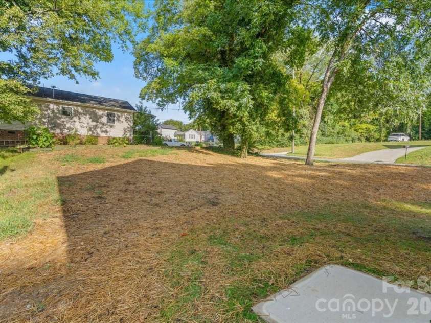 103 High Avenue, Concord, NC 28025.  MLS# CAR4423045, YatesRealty ID 49698. 