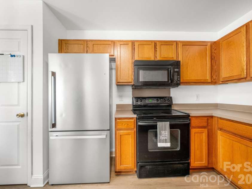 7316 Oxford Bluff Drive, Stanley, NC 28164.  MLS# CAR4353906, YatesRealty ID 4970. 