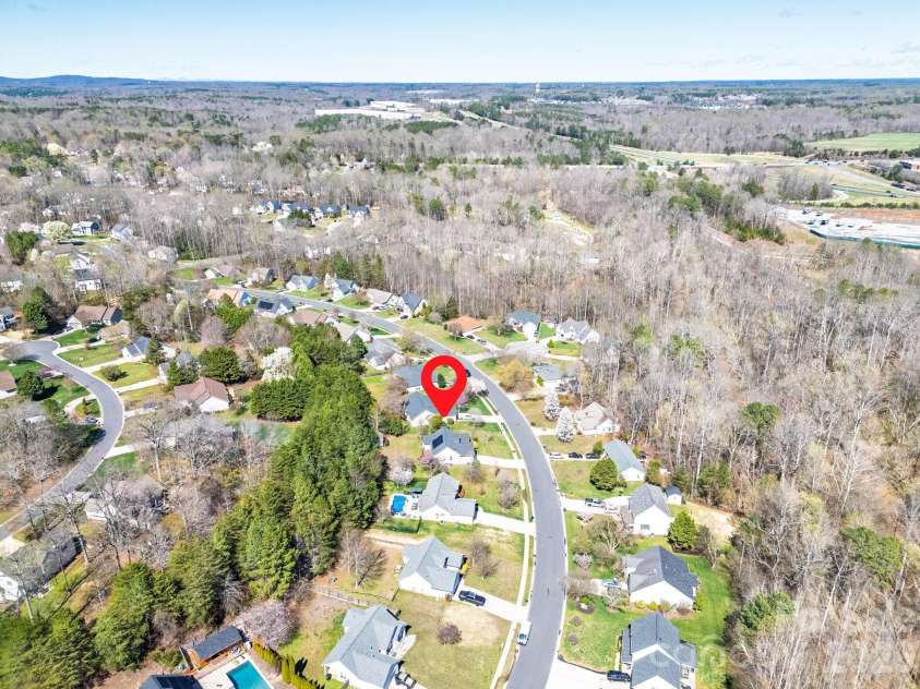 7316 Oxford Bluff Drive, Stanley, NC 28164.  MLS# CAR4353906, YatesRealty ID 4970. 