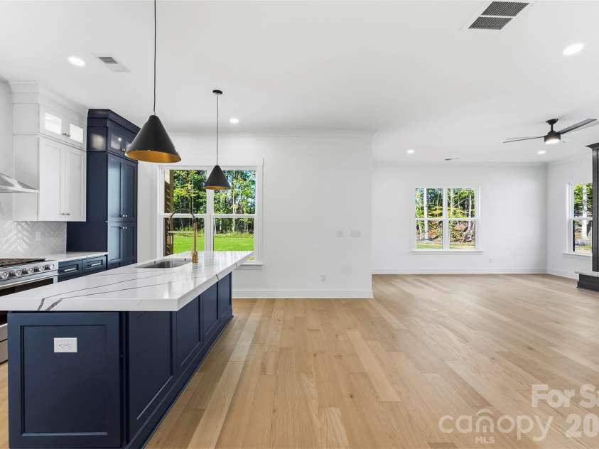 209 Parkdale Drive, Belmont, NC 28012.  MLS# CAR4422929, YatesRealty ID 49701. 