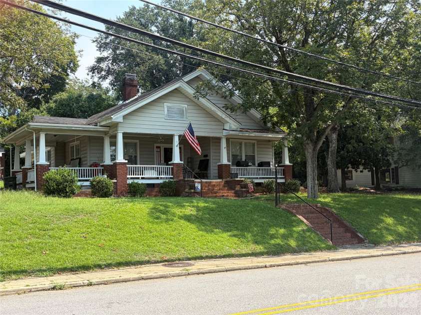 411 Morven Road, Wadesboro, NC 28170.  MLS# CAR4422702, YatesRealty ID 49703. 